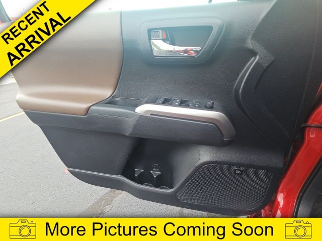 2020 Toyota Tacoma Limited photo