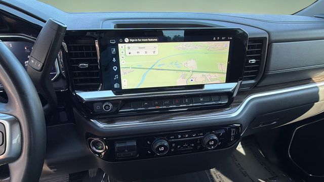 Used 2025 Gray Chevrolet LT image 25