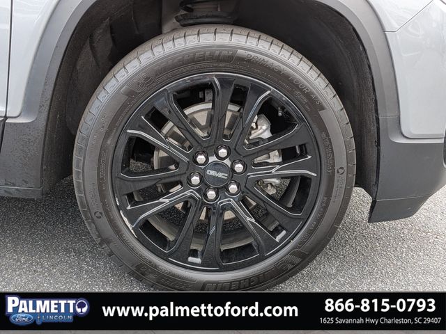 used 2023 GMC Acadia car, priced at $25,989