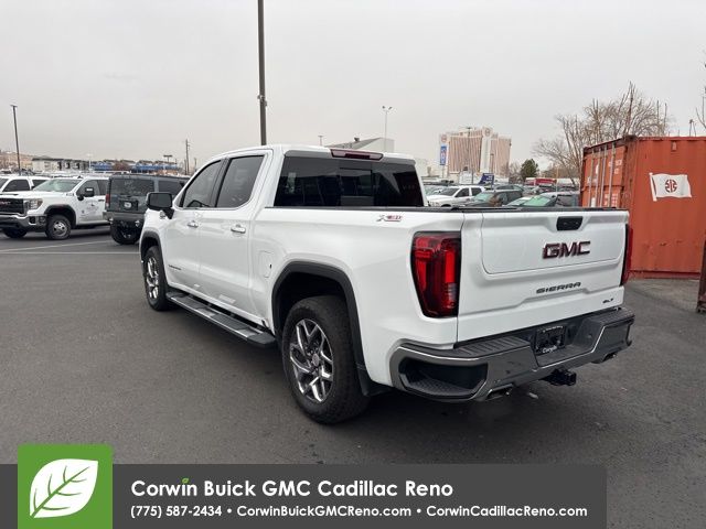 2022 GMC Sierra 1500 SLT 17