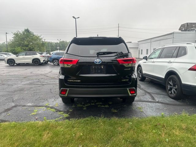 Used 2019 Toyota Highlander Hybrid SUV