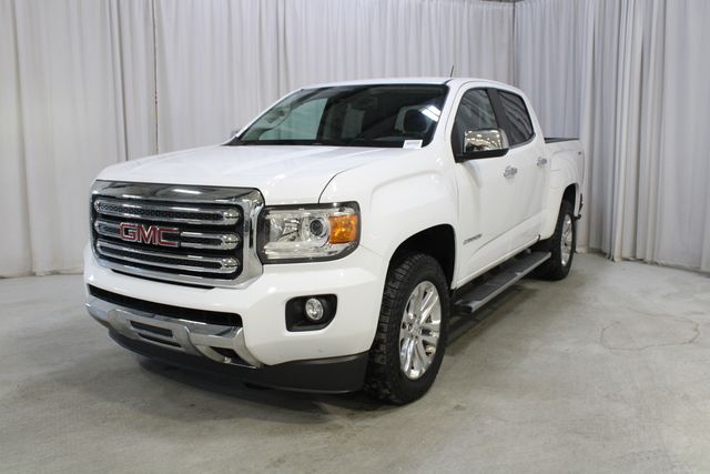 Used 2018 White GMC SLT image 35