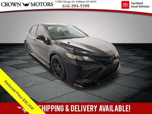 Midnight Black Metallic 2024 Toyota Camry Sedan Front-Wheel Drive 8-Speed Automatic