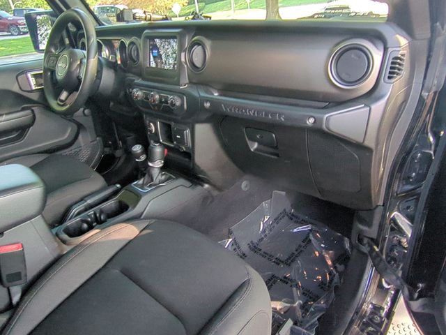 Used 2019 Black Jeep Sport image 28