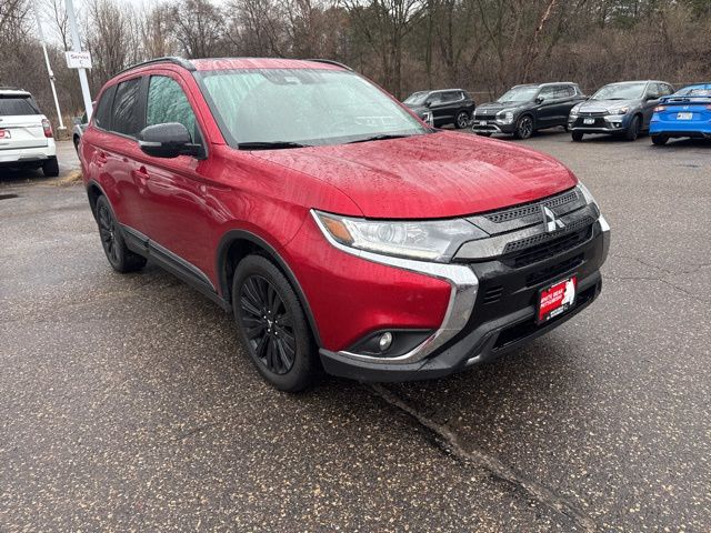 Red Diamond 2020 Mitsubishi Outlander LE S-AWC SUV / Crossover All-Wheel Drive Continuously Variable Transmission