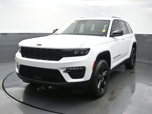 Bright White Clearcoat 2023 Jeep Grand Cherokee SUV / Crossover 4X2 8-Speed Automatic