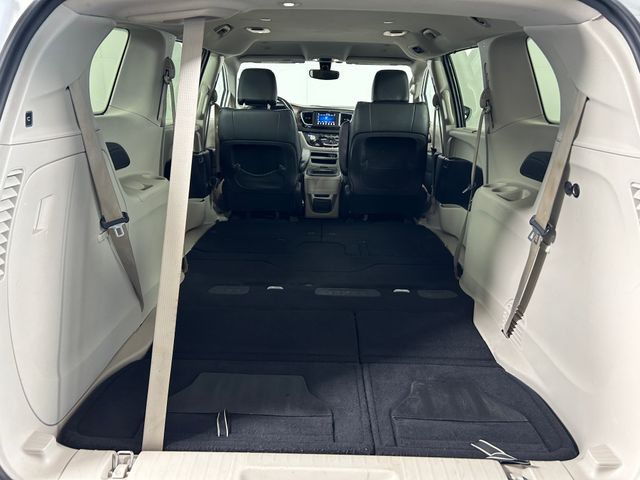 2019 Chrysler Pacifica Touring L 30