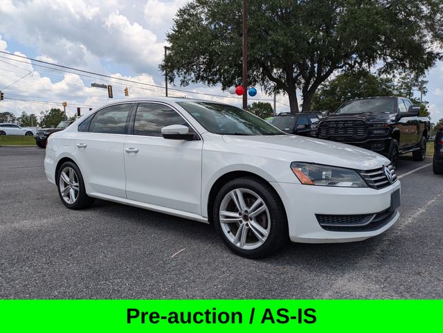 2014 Volkswagen Passat 1.8T SE