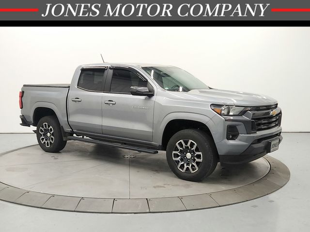 Sterling Gray Metallic 2023 Chevrolet Colorado Pickup Truck 4X2 8-Speed Automatic
