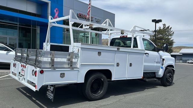 2024 Chevrolet Silverado 4500HD Work Truck 2