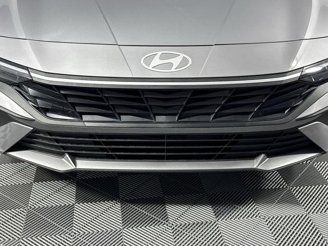 Used 2025 Hyundai Elantra Hybrid For Sale in Indianapolis, IN