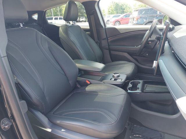Used 2023 Black Ford Premium image 10