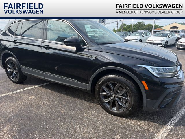 Deep Black Pearl 2023 Volkswagen Tiguan SUV / Crossover Front-Wheel Drive 8-Speed Automatic