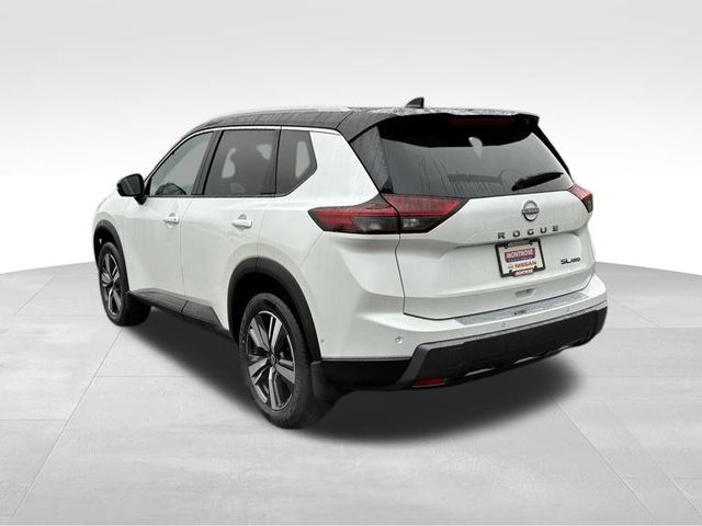 2025 Nissan Rogue SL 2