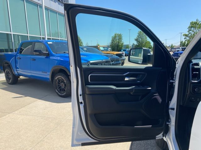 2026 Ram 1500 Big Horn/Lone Star - Bright White Clearcoat exterior view 8