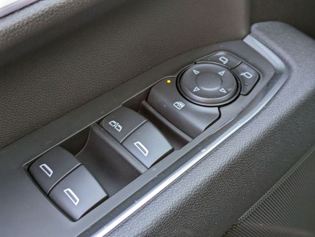 2025 Chevrolet Silverado 2500HD LT photo