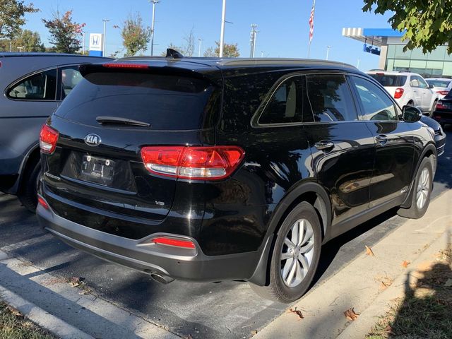 2018 Kia Sorento LX 10