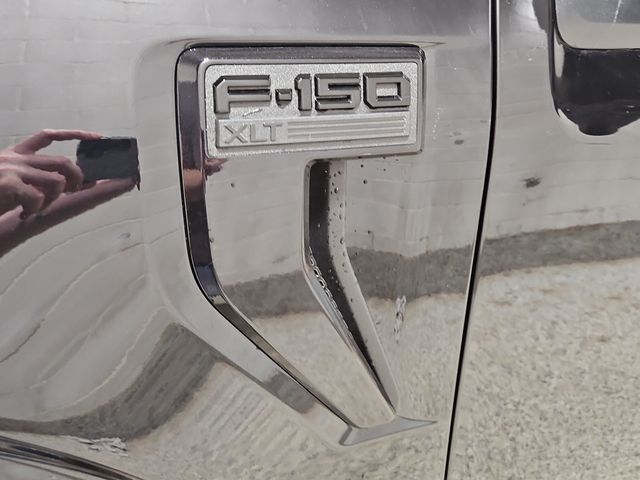 2026 Agate Black Metallic Ford F-150 XLT Black Appearance 4X4 Truck