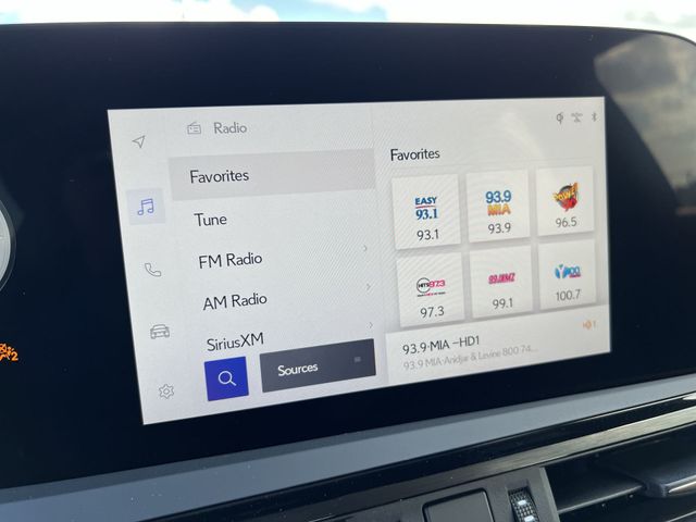 2023 Lexus ES