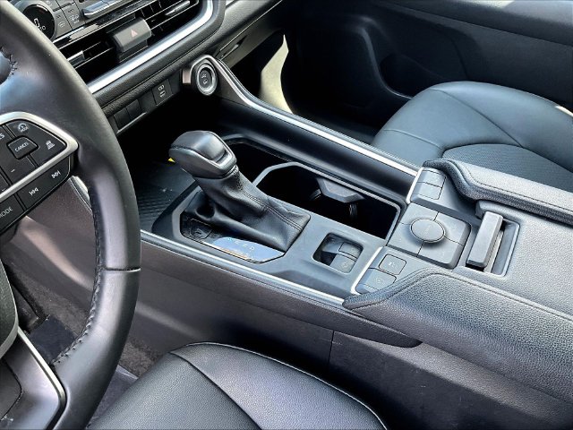 Used 2025 Toyota Grand Highlander SUV