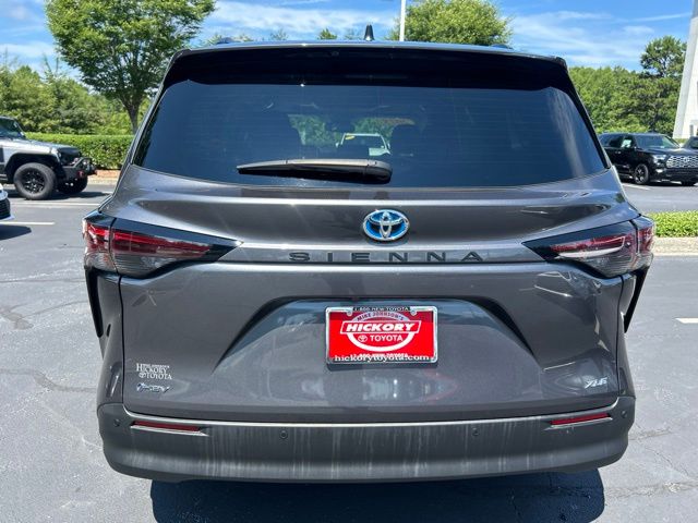 Used 2025 Toyota Sienna Van