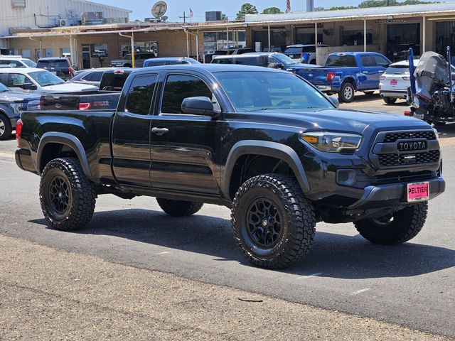 Midnight Black Metallic 2020 Toyota Tacoma Pickup Truck Four-Wheel Drive 6-Speed Automatic