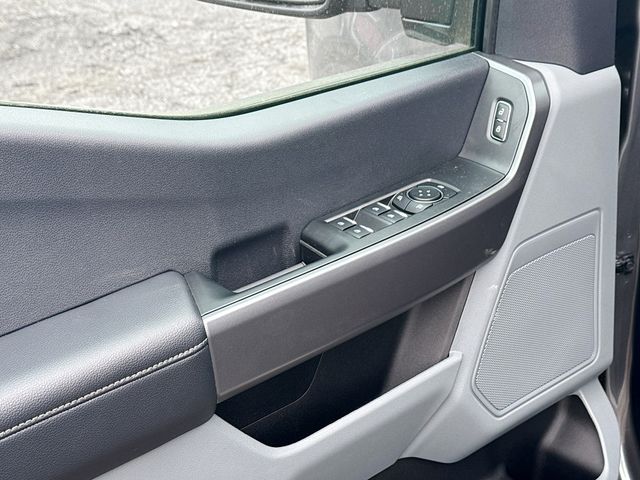 2025 Ford F-250SD XLT photo