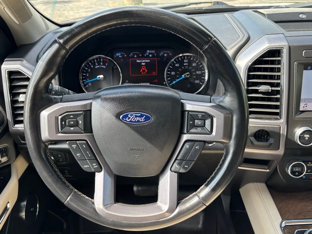 2019 Ford Expedition Platinum photo