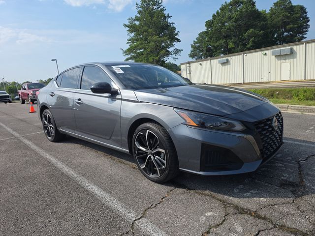 Gray (Gun Metallic) 2025 Nissan Altima Sedan All-Wheel Drive Continuously Variable Transmission
