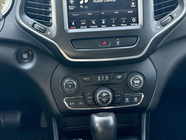 Used 2022 Jeep Cherokee SUV