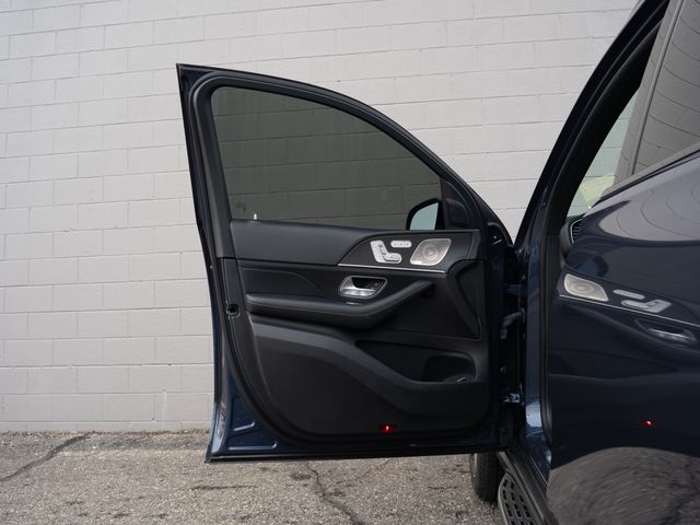 Used 2024  Mercedes-Benz GLS 450 image 14