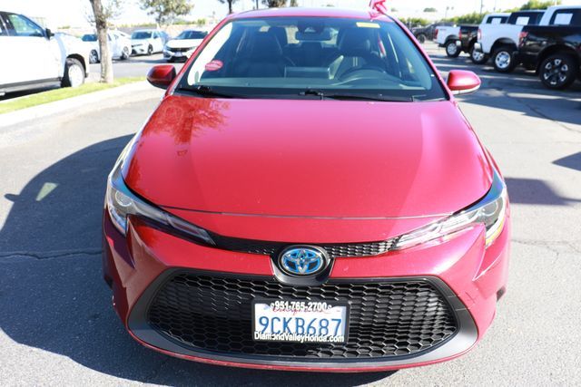 2022 Toyota Corolla Hybrid LE 2