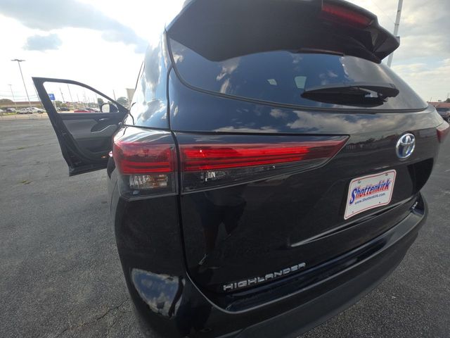 Used 2024 Toyota Highlander Hybrid SUV