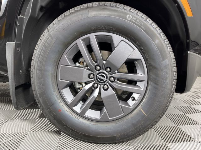 2025 Super Black Nissan Frontier SV RWD Truck