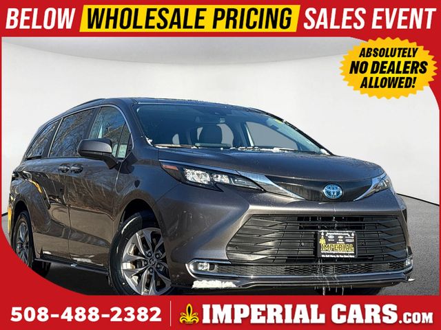 2024 Toyota Sienna XLE 7-Passenger FWD