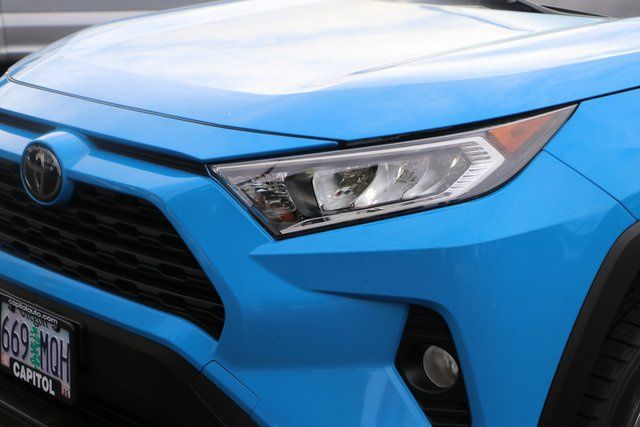 2021 Toyota RAV4 XLE Premium 24