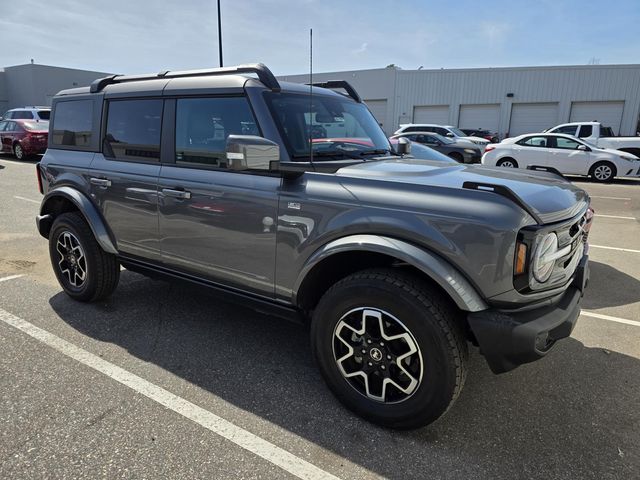 2024 Ford Bronco Outer Banks 4-Door 4WD