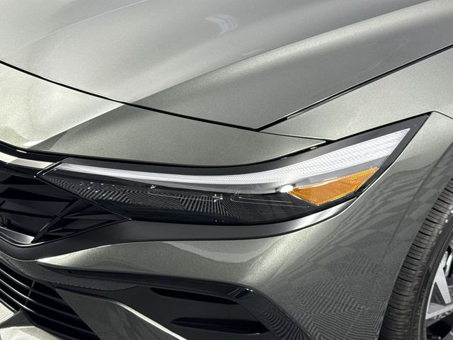 New 2025 Hyundai Elantra Hybrid For Sale in Indianapolis, IN