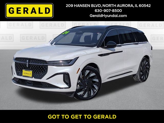 White Platinum Metallic Tri-Coat 2024 Lincoln Nautilus Black Label AWD SUV / Crossover All-Wheel Drive 8-Speed Automatic