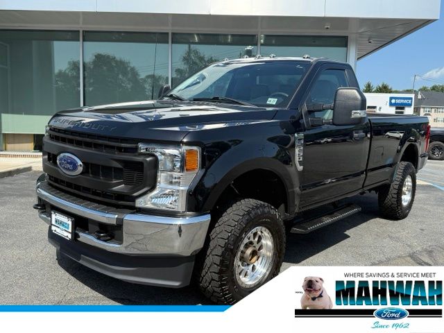 Black Metallic 2022 Ford F-250 Super Duty Pickup Truck Four-Wheel Drive 6-Speed Automatic