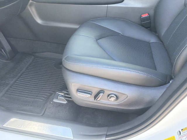 New 2026 Toyota Grand Highlander Hybrid SUV