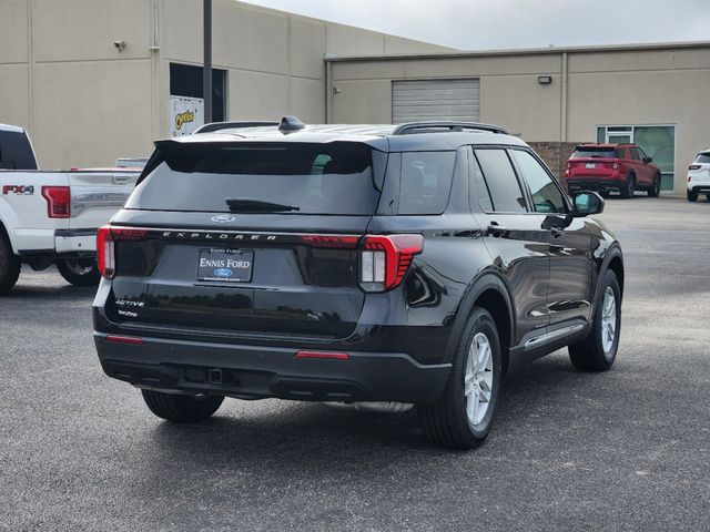 2025 Ford Explorer Active 8