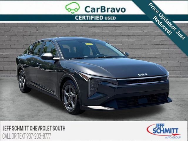 Interstellar Gray 2025 Kia K4 Sedan Front-Wheel Drive Continuously Variable Transmission