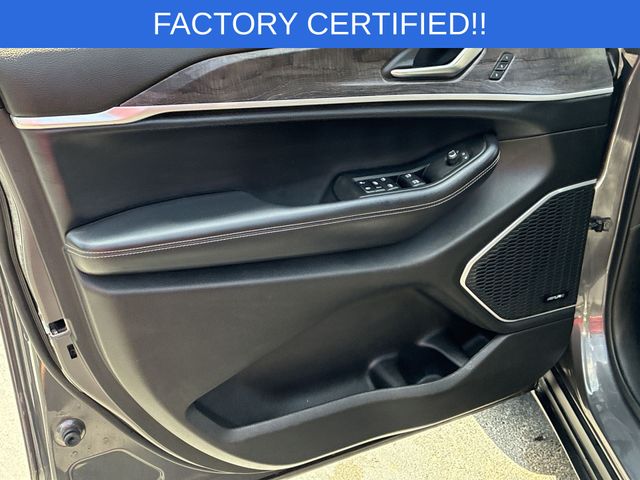 Used 2021 Gray Jeep Limited image 4