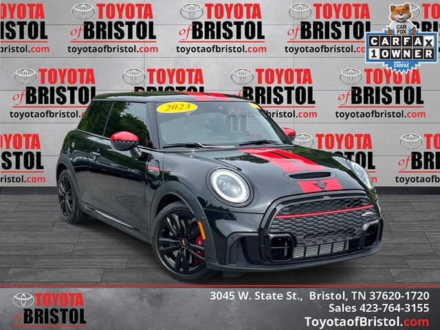 Midnight Black 2023 MINI Cooper Hatchback Front-Wheel Drive 6-Speed Manual