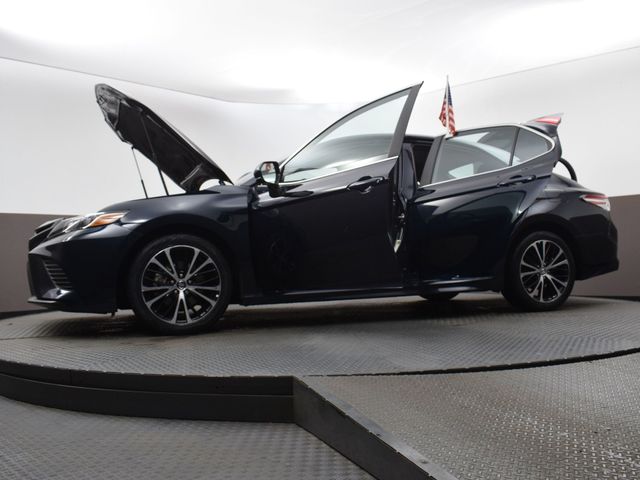 2020 Toyota Camry SE 43