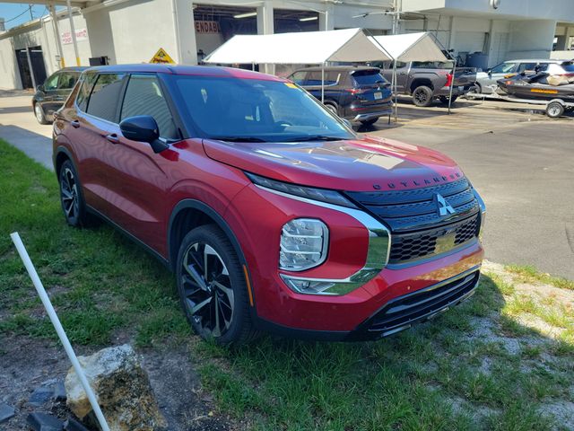 2022 Mitsubishi Outlander Black Edition