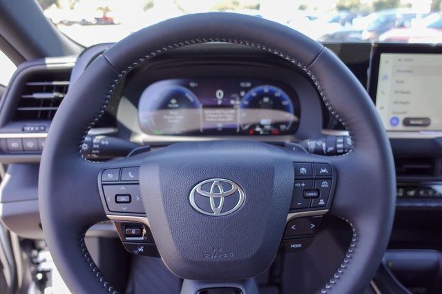 new 2025 Toyota Crown Signia car