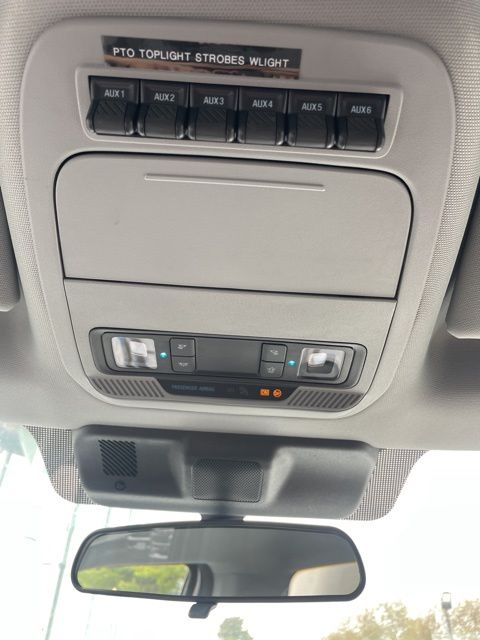 2025 Ford F-550 Super Duty 