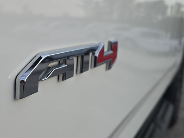 2024 GMC Yukon AT4:45470A